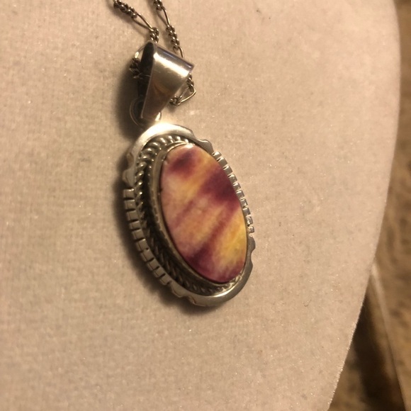 Vtg Navajo JG Sterling Red Spiny Oyster Pendant w 925 Silver Chain 15.5” - Picture 9 of 10